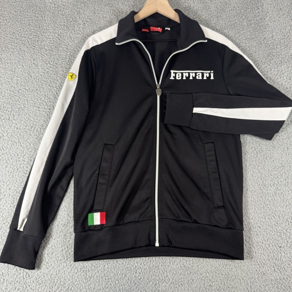 Puma Ferrari Track Jacket Mens Small Black Scuderia Full Zip F1 Racing Lifestyle - Picture 1 of 12